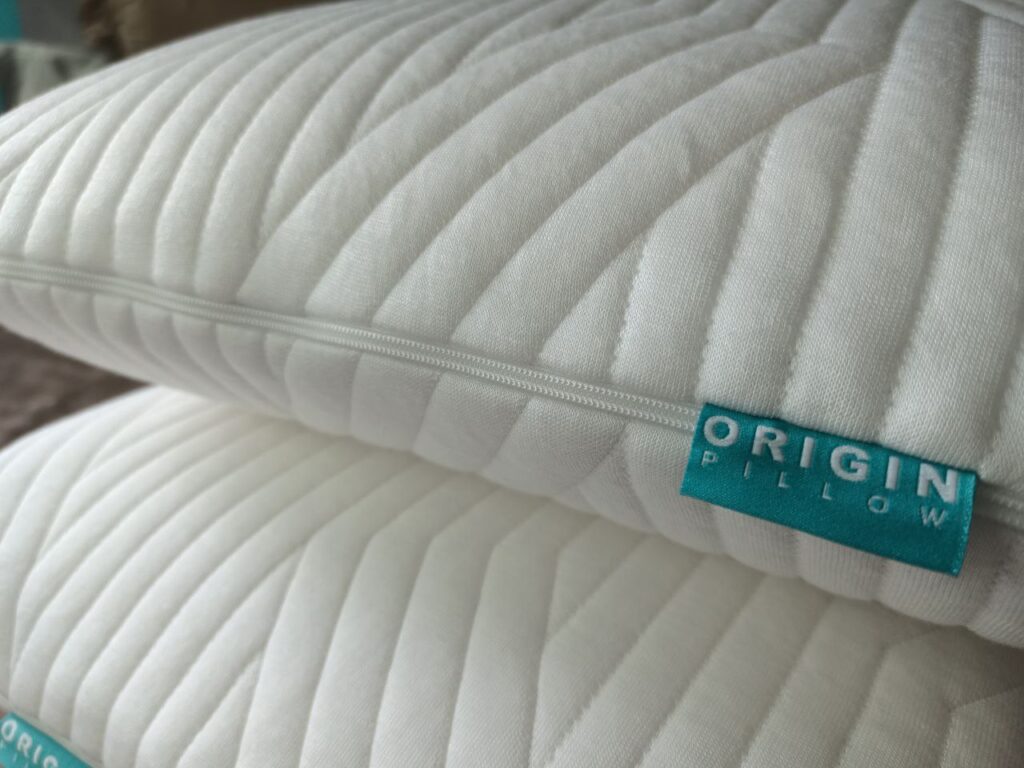 origin superior coolmax latex pillow label